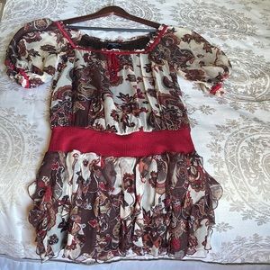 Bebe Brown and Reb Beautiful Top